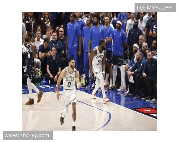 帕森斯盛赞爱德华兹具备曼巴精神是NBA顶尖攻防一体球员之一