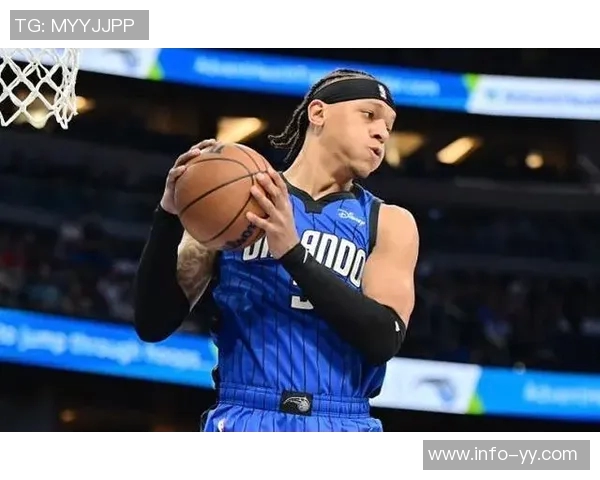 特纳状态低迷12投仅中3三分球表现惨淡仅得14分7篮板2助攻